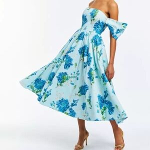 Mestiza NEW York BRAND NEW. Chic Off-Shoulder. SIZE 8